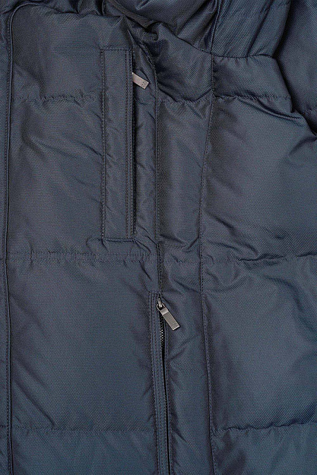 Cтеганый пуховик с капюшоном и меховой опушкой  для мужчин бренда Meucci (Италия), арт. 3225 - фото. Цвет: Темно-синий. Купить в интернет-магазине https://shop.meucci.ru
